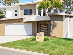 contemporary-pivot-door-entries-18