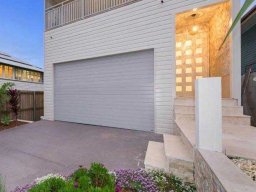 contemporary-pivot-door-entries-26