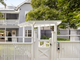 traditional-gates-29